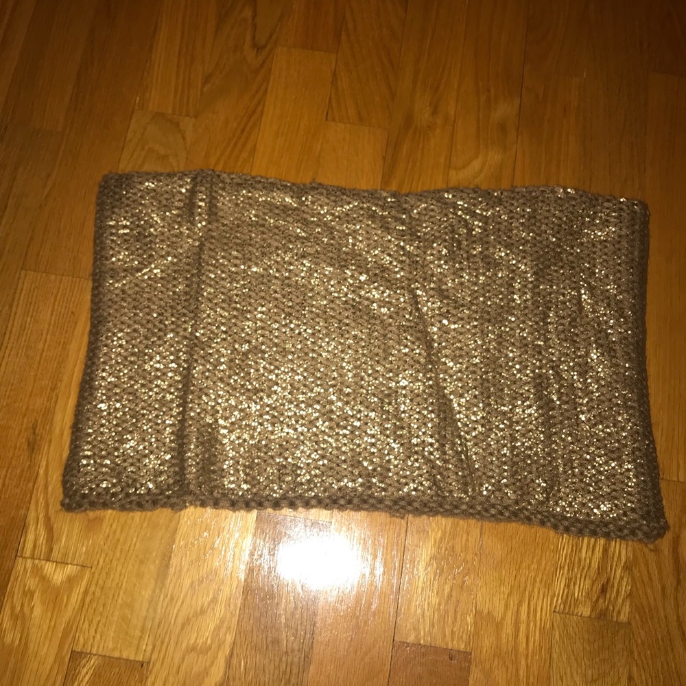Scarf - Picture 2 of 2